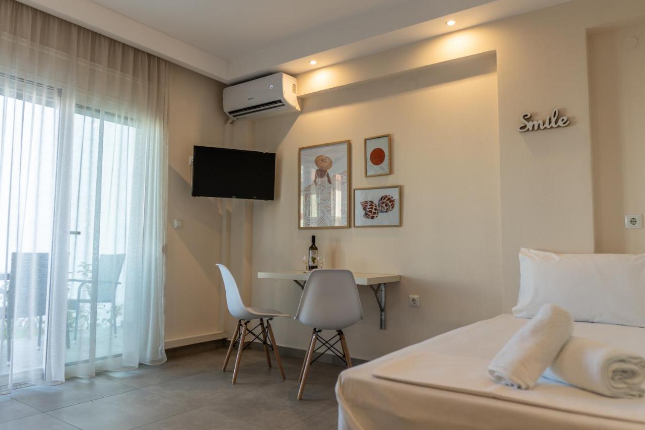 Yiasemi Apartments Nea Iraklitsa Экстерьер фото