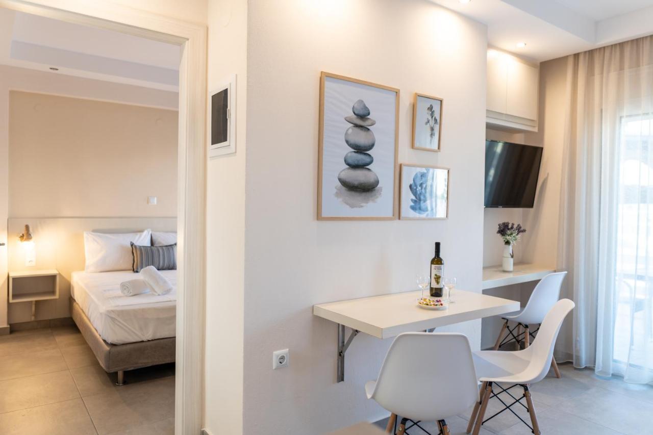 Yiasemi Apartments Nea Iraklitsa Экстерьер фото